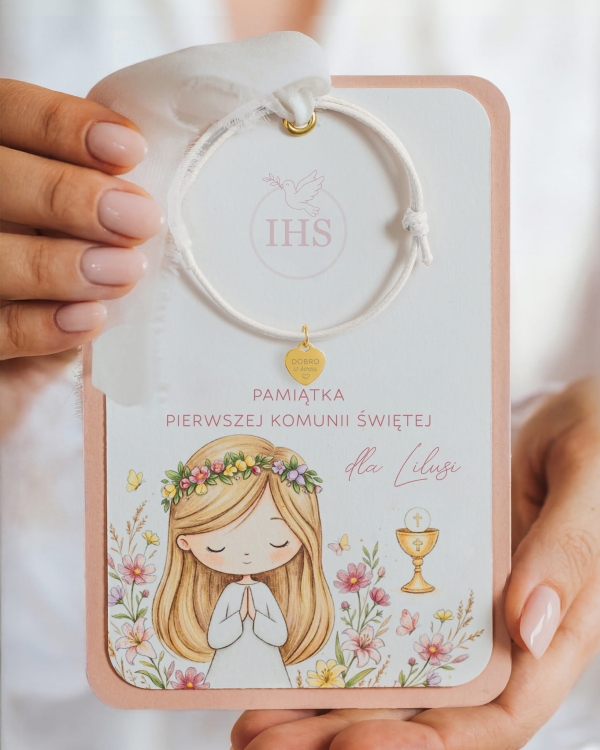pamiątka pierwszej komunii świętej dla dziecka bransoletka z grawerem i kartką z życzeniami.jpg