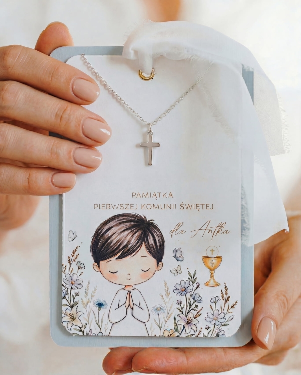 krzyżyk dla chłopca pamiątka pierwszej komunii świętej.jpg
